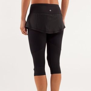 lululemon “Spin it to Win it” crop skirt leggings